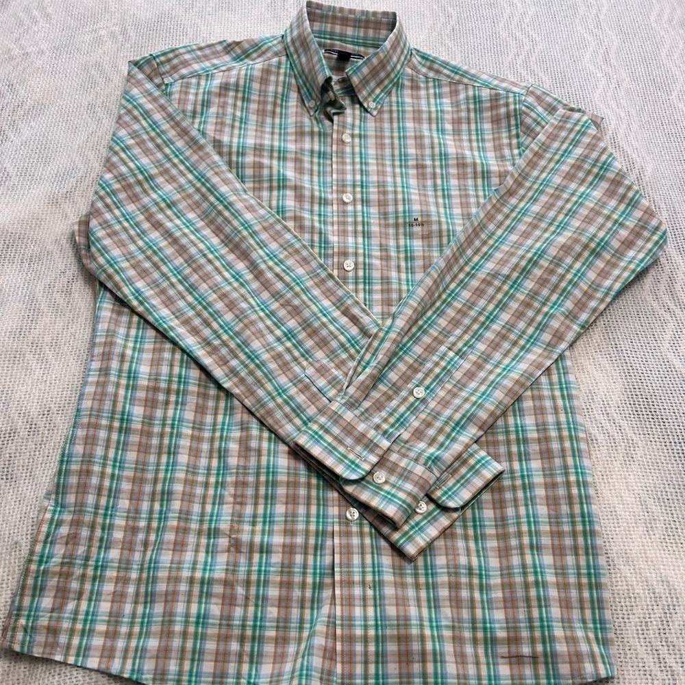 Club Room Youth Boys Preppy Plaid Long Sleeve Shirt
Size M 15-15 1/2”